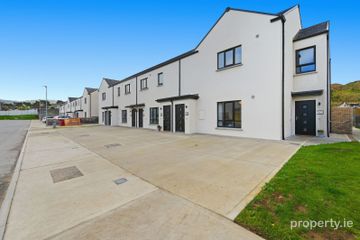 38 Sandyhill Lane, Clonmel, Clonmel, Co. Tipperary, E91W6H6 — photo 3