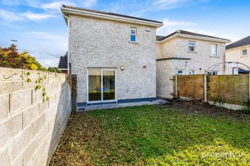 33 Bishops Orchard, Tyrrelstown, Dublin 15, D15 V0P6 — photo 3