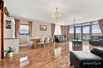 Apartment 179, Temple Court (Penthouse), Dublin 9, D09KW35