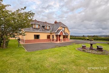 Woodvilla House, Ballygamboon, Castlemaine, Tralee, Co. Kerry, V93VP66
