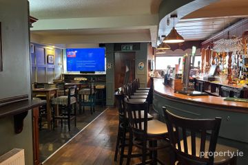 The Hill Inn, Barrack St, Cahir, Co Tipperary, E21VF95 — photo 2
