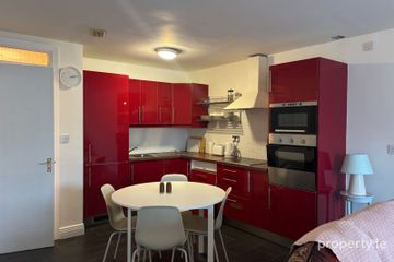 Apartment, Block A, The Malthouse, The Coombe, Dublin 8 — photo 2