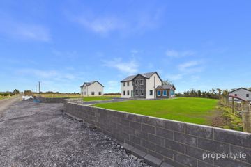Knockroe, Attymon, Athenry, Co. Galway — photo 2