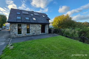 The Square, Inistioge, Thomastown, Co. Kilkenny — photo 2