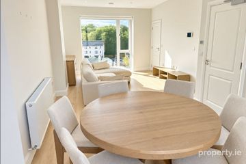 Apartment Woodbrook Court, Dublin Road, Shankill, Co. Dublin — photo 3