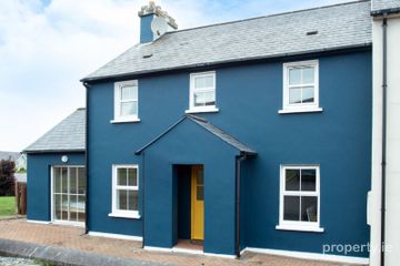 6 The Courtyard, Baltimore, Co. Cork, P81V578