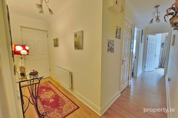 Apartment 5, Broomfield Hall, Shankill, Dublin 18, D18TX23 — photo 2