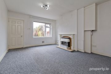 1 Monaloe Court, Deansgrange, Blackrock, Co. Dublin, A94 V2V4 — photo 3