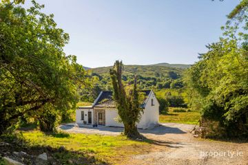 Derrylough, Tuosist, Kenmare, Co. Kerry, V93D6P5 — photo 2