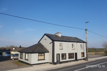 Chariot Lounge, Corskeagh, Frenchpark, Frenchpark, Co. Roscommon, F45C963 — photo 2