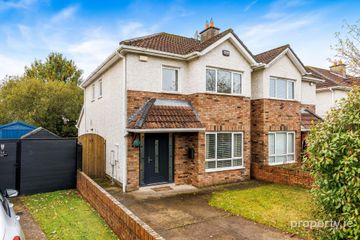 32 Tara Court Road, Clonmagadden, Navan, Co Meath, C15 K2Y3