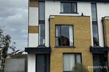 9 The Crescent, Green Hill, Clonhaston, Enniscorthy, Co. Wexford
