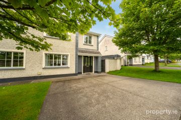 9 White Horse Lane, Turlough Road, Castlebar, Co. Mayo, F23HV21 — photo 2