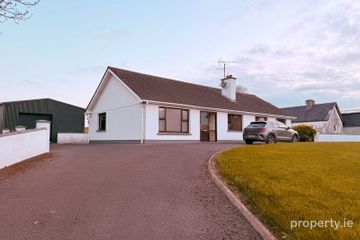 Between Milltown and Dunmore, Co. Galway., Dunmore, Co. Galway — photo 3