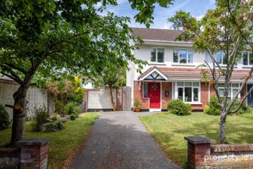 33 Glencairn Lawn, The Gallops, Leopardstown, Dublin 18, D18R7Y8