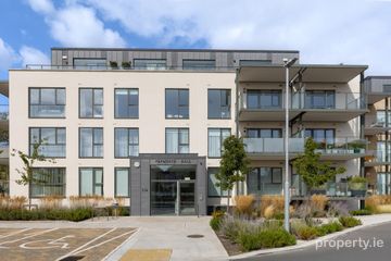 Apt 11, Papworth Hall, Brennanstown Wood, Dublin 18, D18 Y3KD — photo 2