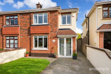 13 Castlefield Drive, Knocklyon, Dublin 16 — photo 2