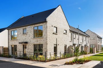 Donaghcumper Gate, Dublin Road, Celbridge, Co. Kildare