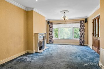 18 Glencairn Drive, Leopardstown, Dublin 18, Co. Dublin, D18YT59 — photo 3