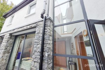 SHORT TERM, 3 MONTHS LEASE, 1 Parkavara, Mill Street, Galway City Centre, Co. Galway