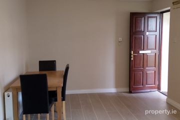 37a Beechwood Park, Letterkenny, Co. Donegal — photo 2