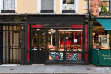PARLIAMENT STREET, Dublin 2