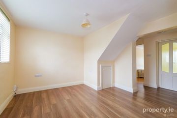 Spacious Sitting Room
