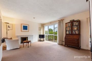 62 Cabinteely Avenue, Cabinteely, Dublin 18, D18WY94 — photo 3