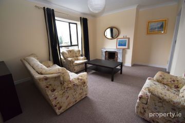 Apt Bedford Court, Kimmage, Dublin 6w — photo 3