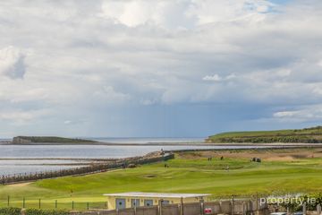 29 Ocean Towers, Upper Salthill, Shanbally, Co. Galway — photo 2