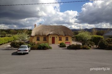 The Thatch Cottage, Strandsend, Cahersiveen, Co. Kerry, V23K799