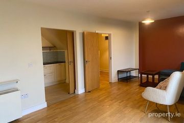 Apartment 59 Park View, River Road, Royal Canal Park, Dublin 15 — photo 2
