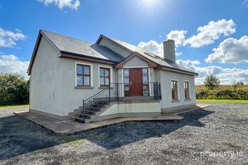 Bullaunmeneen, Islandeady, Westport, Co. Mayo, F28 X381 — photo 2