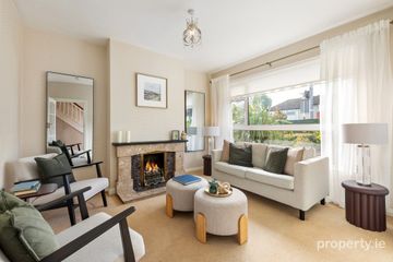 27 Woodbine Avenue, Booterstown, Co. Dublin, A94 XV84 — photo 3