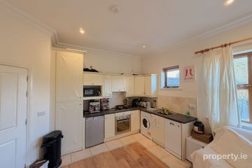 26 Lakes Village, Hill Road, Killaloe, Co. Clare, V94YW82 — photo 2