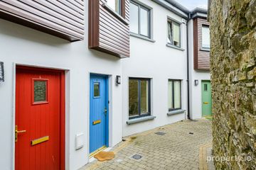 5 The Shambles, Allen Square, Bandon, Co. Cork, P72FE06
