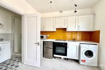 Apartment 3, 12 Grattan Crescent, Dublin 8, Inchicore, Dublin 8 — photo 2