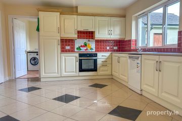 204 Palace Fields, Tuam, Co. Galway, H54W240 — photo 3