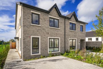 11 Mason Cross Green, Newcastle, Co. Dublin — photo 3