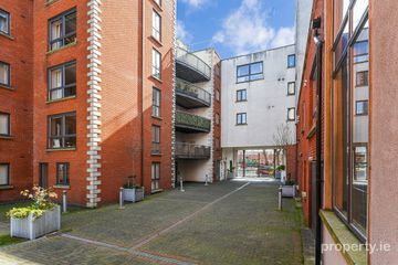 Apt 56, Block 1, 126/127 Steevens Gate, James Street, Dublin 8 — photo 2