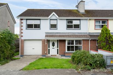 17 Knocknamona Crescent, Letterkenny, Co. Donegal, F92A6C9 — photo 2