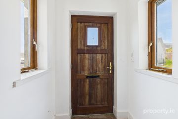 9 The Mews, Hook View, Coxtown, Dunmore East, X91 F2K0 — photo 3