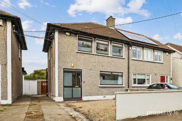 30 Cooleen Avenue, Beaumont, Dublin 9, D09W6F9