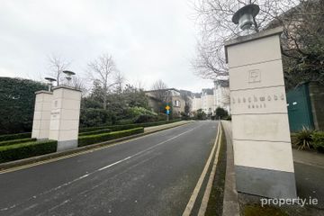 Beechwood Court, Stillorgan, Leopardstown, Co. Dublin — photo 2