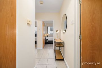 154 Shannon House, Custom House Square, Mayor Street Lower, IFSC, Dublin 1 — photo 2