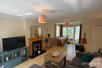 Apartment 4, Granite Court, Stepaside, Dublin 18, D18YF96 — photo 3