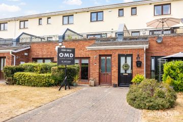 66 Charlesland Grove, Charlesland, Greystones, Co. Wicklow, A63A897 — photo 2
