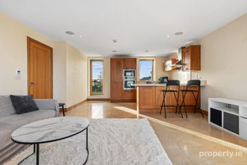 Penthouse 45, Chancery Court, Bride Street, Dublin 8, D08K668 — photo 3