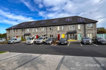 32 Market Square, Newcastle, Newcastle, Dublin 22, D22E1R0