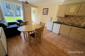 Apartment 38, Cratloe Wood Student Village, Caherdavin, Co. Limerick, V94D718 — photo 2